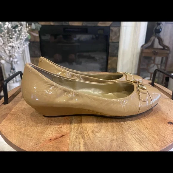 Me Too flats - Picture 2 of 6